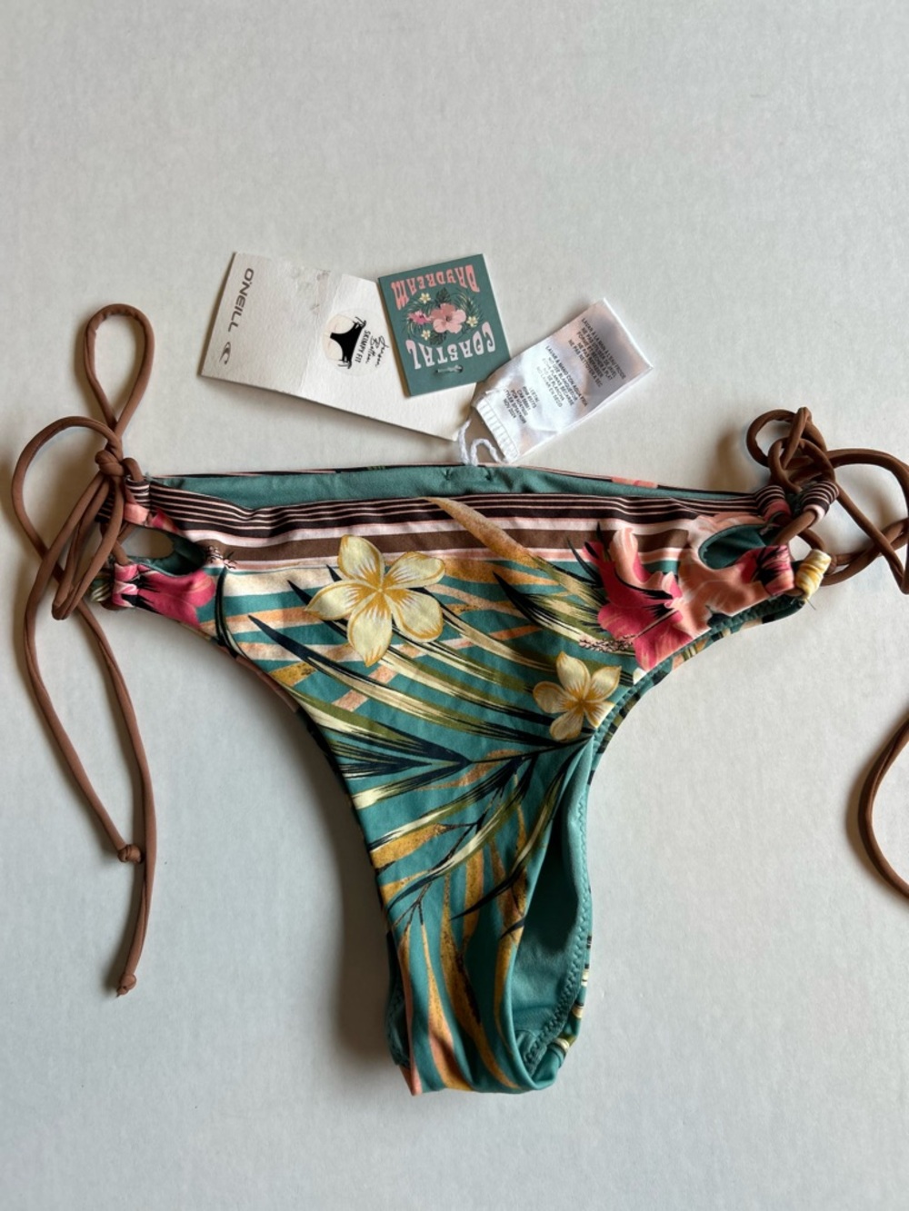 O'Neill Jenson Skimpy Fit Tie-Side Bikini Bottom Size S - Picture 2 of 7